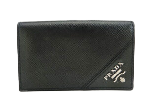 プラダ　財布